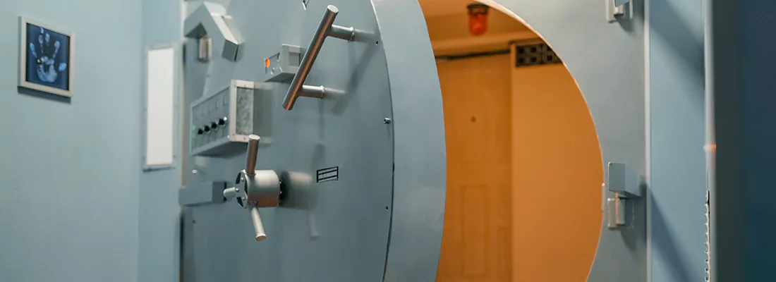 Vault and Safe locksmith services in DeBary, FL